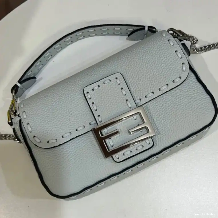Vintage HOT Bag Baguette Cuoio Sky Leather Selleria In Fendi Mini Romano Blue 0325